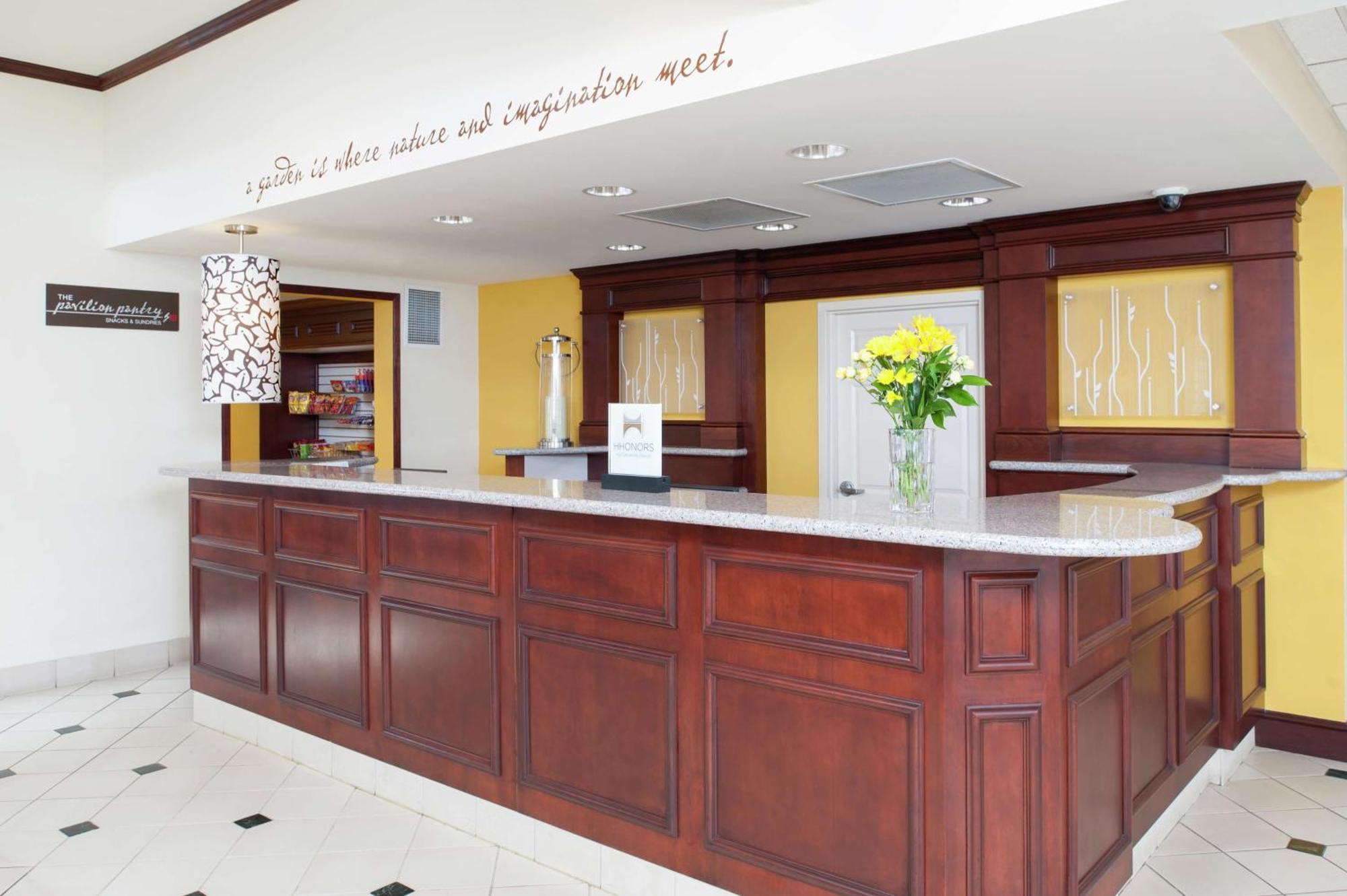 Hilton Garden Inn St. Paul Oakdale Экстерьер фото