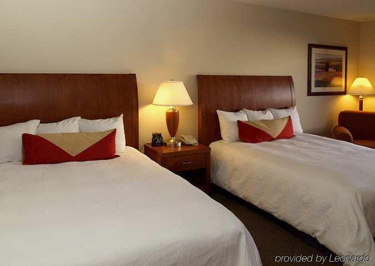 Hilton Garden Inn St. Paul Oakdale Экстерьер фото