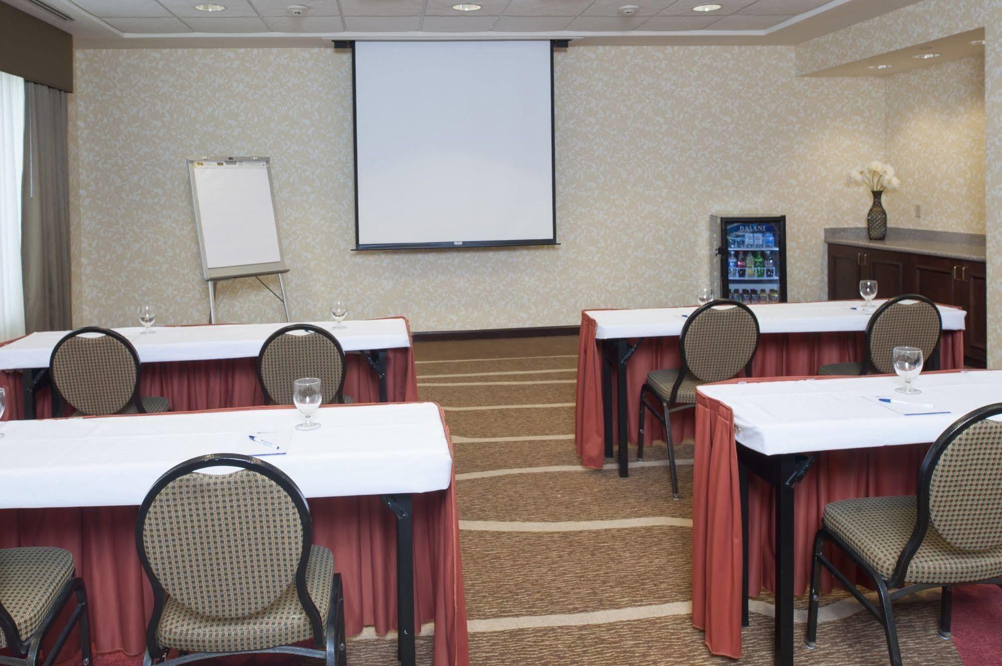Hilton Garden Inn St. Paul Oakdale Экстерьер фото